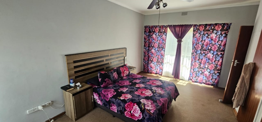 3 Bedroom Property for Sale in Protea Park North West